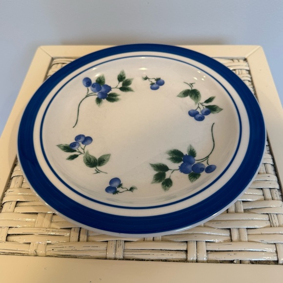 L.L. Bean Other - Blueberry Pattern Ceramic Salad Plate - Blue